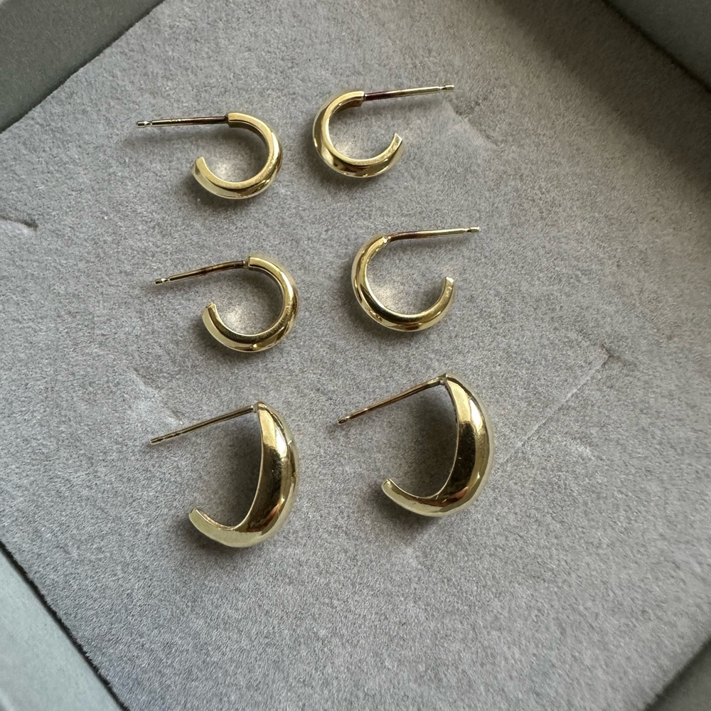 14k solid Gold Hoop Huggies - Picture 5 of 5